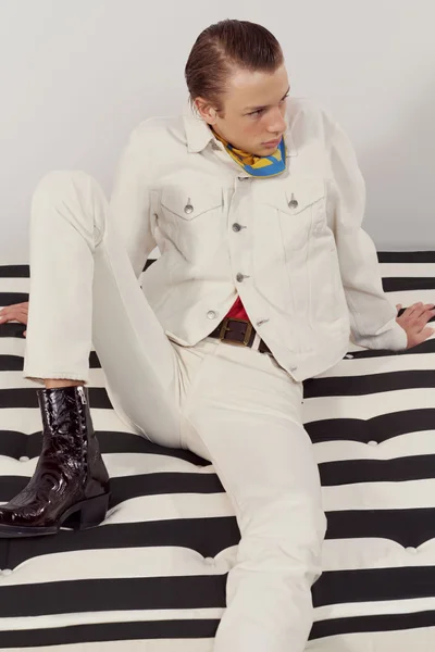 Look 4